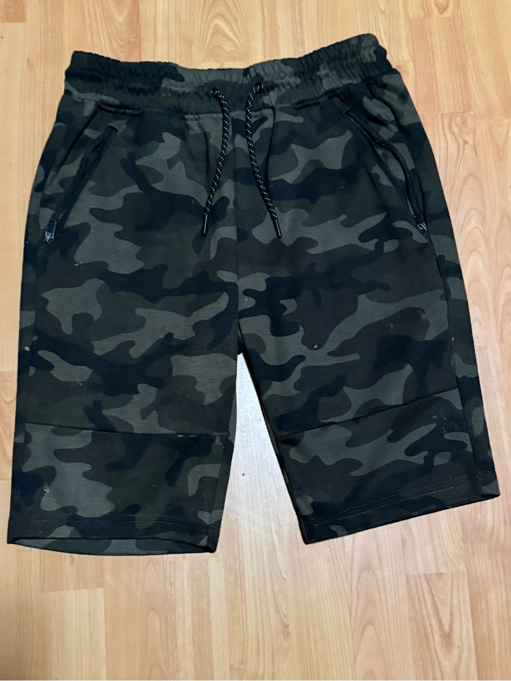 South Pole Men's Olive & Black Camo Athletic Shorts